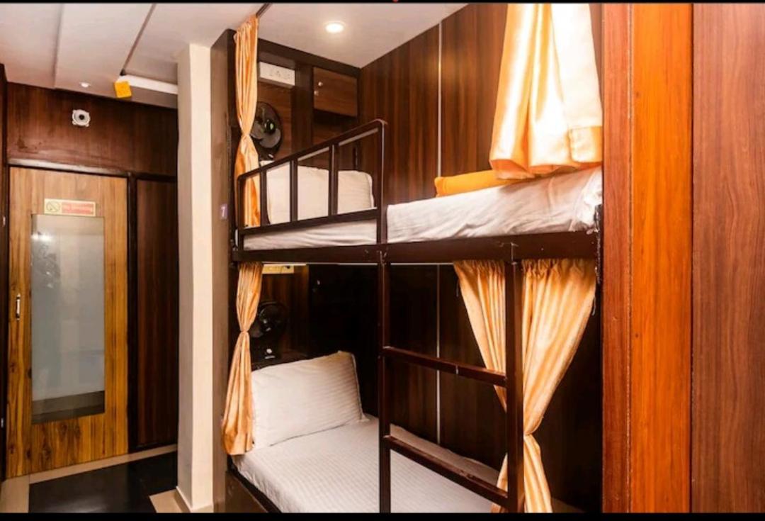 Golden View Dormitory Hotel Mumbai Luaran gambar
