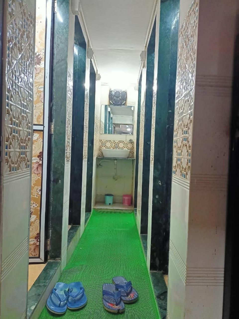 Golden View Dormitory Hotel Mumbai Luaran gambar